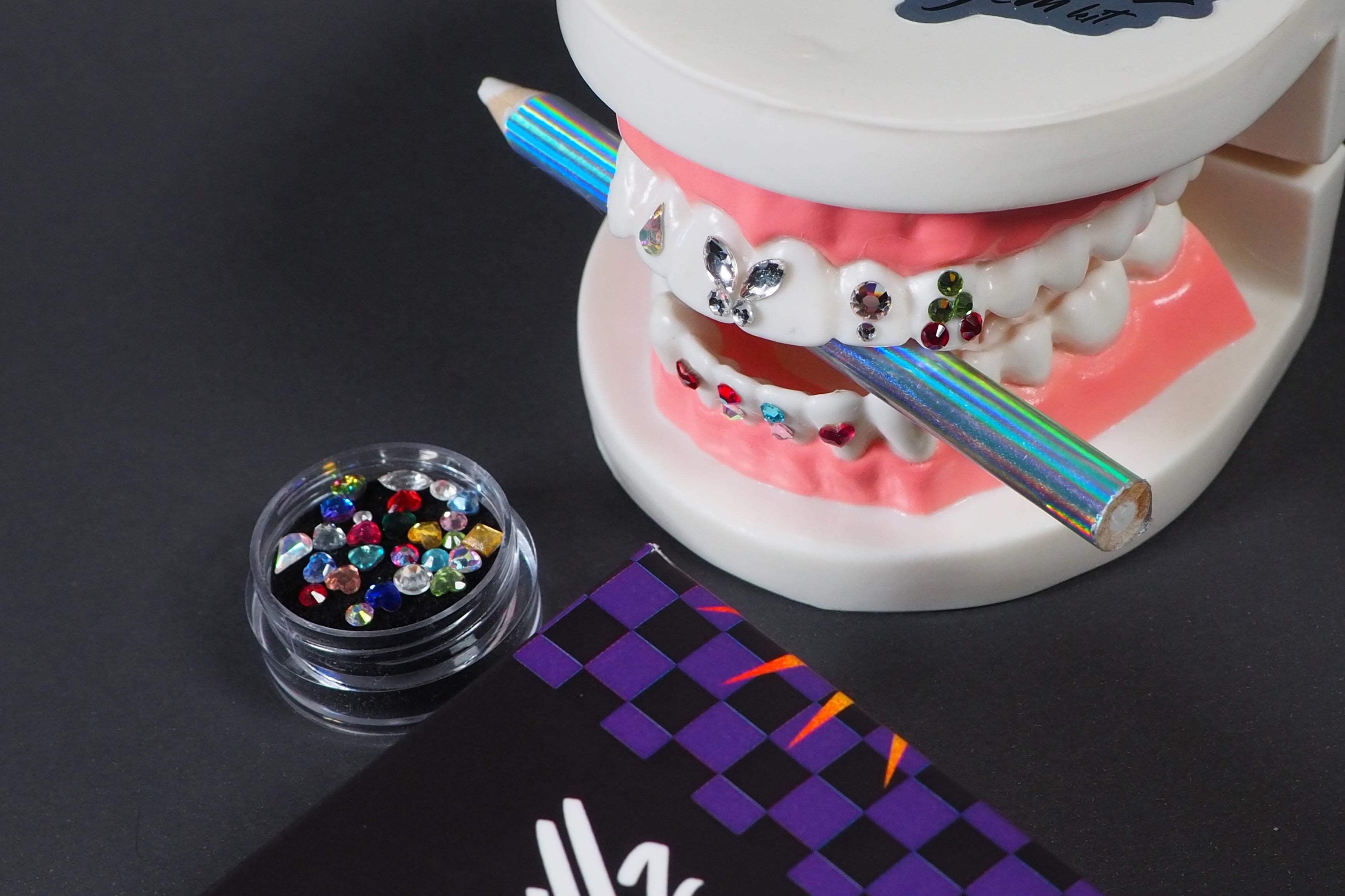 Tooth Gem Kit for Braces -  Finland